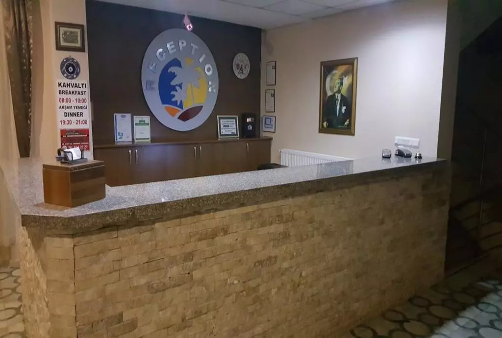 hotel blue sea kusadasi_shabavizparvaz_02.jpg